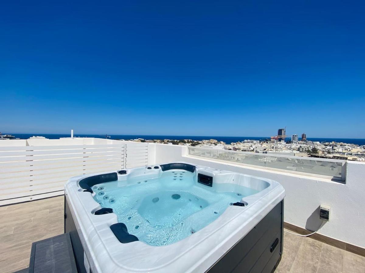 Unique Penthouse With Private Heated Jacuzzi, Close To Restaurants And Night Life Is-Swieqi المظهر الخارجي الصورة